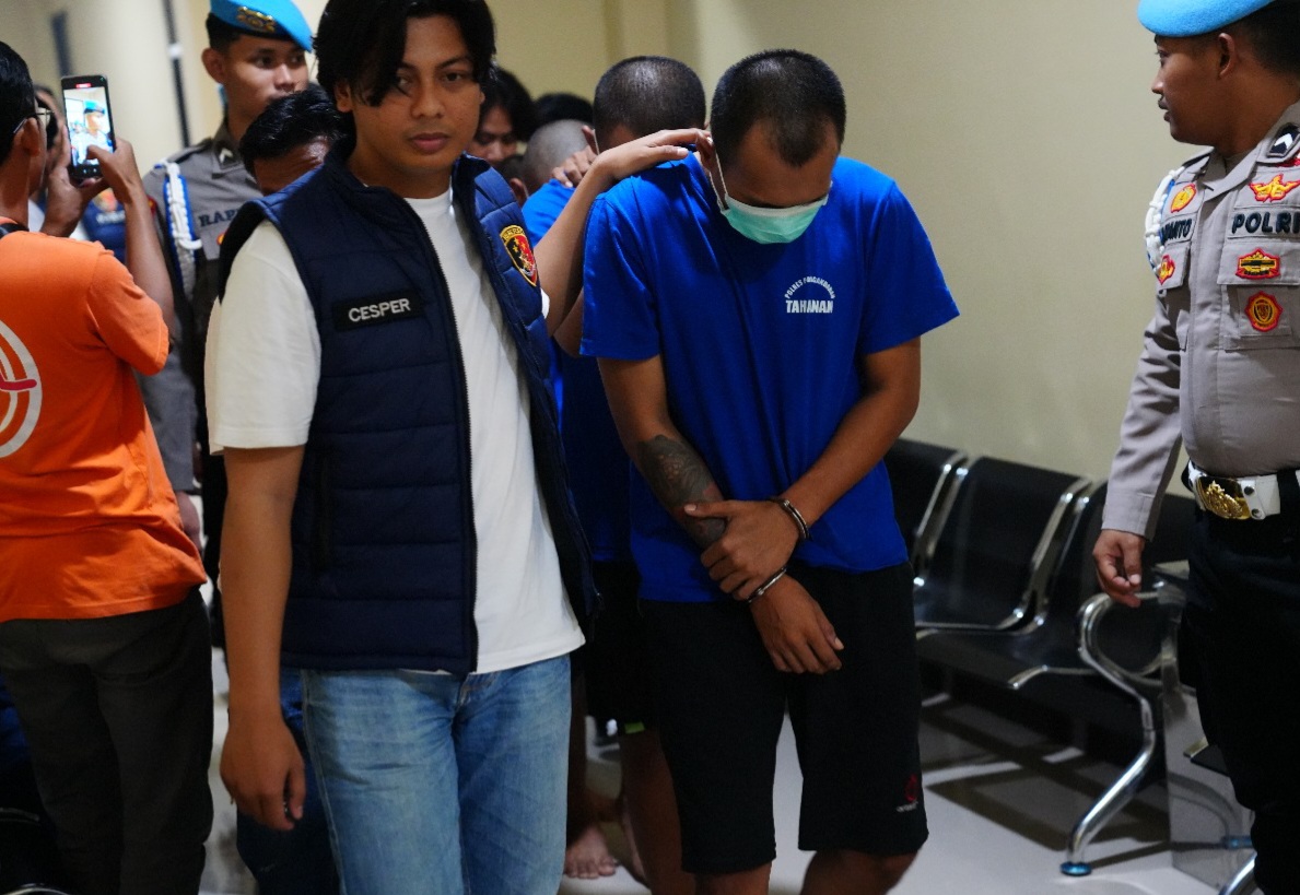 Satreskrim Polres Pangandaran Bongkar Komplotan Pencuri Gabah dan Sekolah, Mobil Pelaku Nyemplung Sawah!